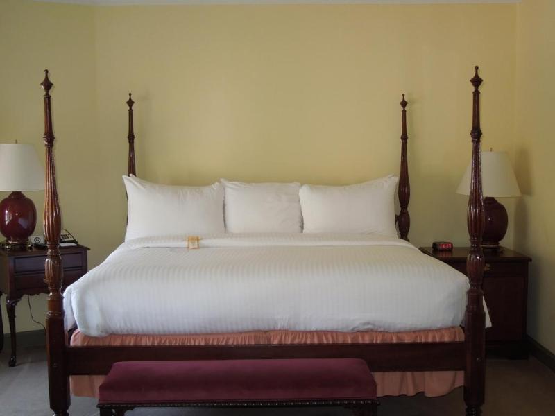 Henley Park 4*